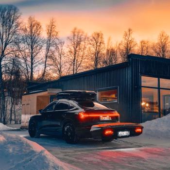 Box na ťažné zariadenie Thule Arcos Box XL + Thule Arcos Platform