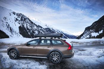 Strešný box Hapro Nordic 10.8 Brilliant Black